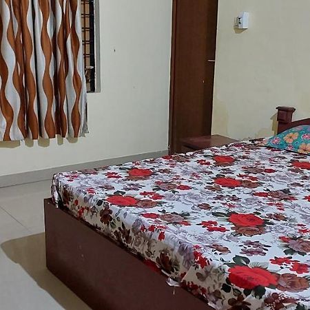 Guruvayur Adithya Экстерьер фото