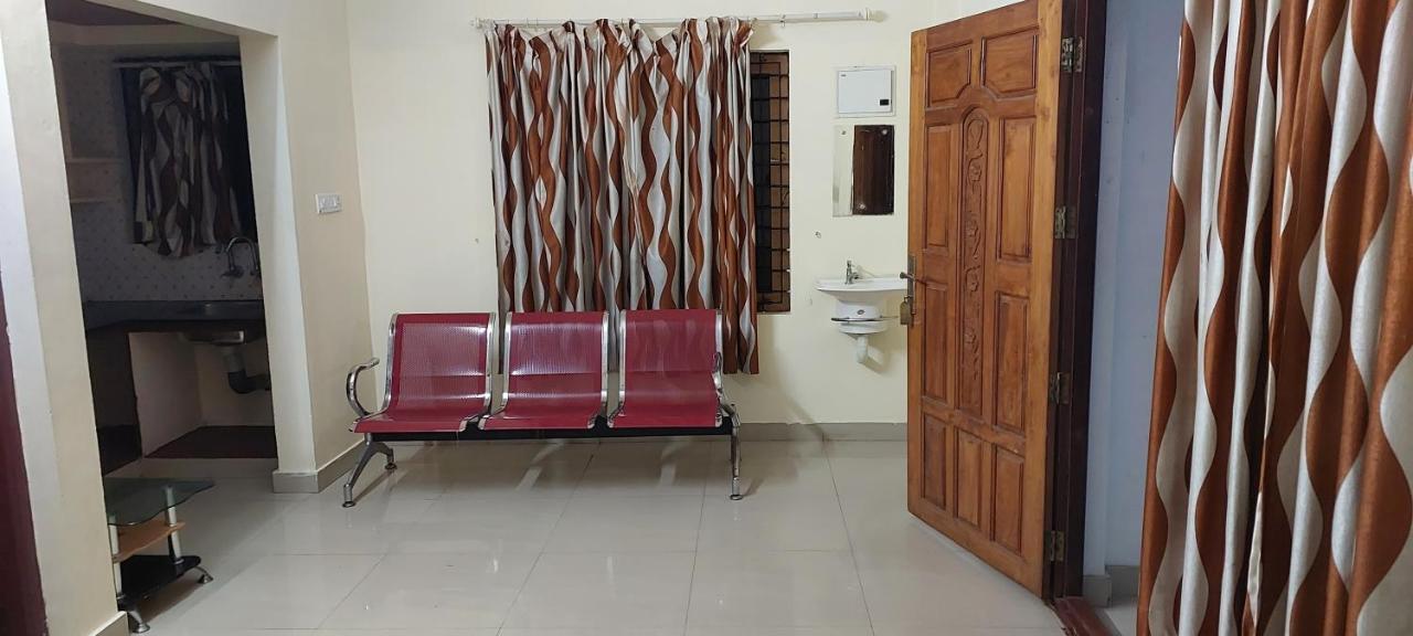 Guruvayur Adithya Экстерьер фото