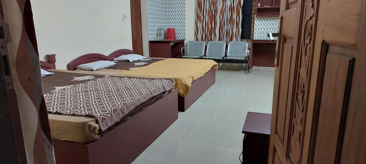 Guruvayur Adithya Экстерьер фото